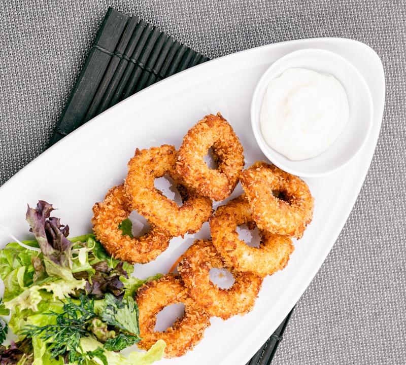 Crispy Calamares a la Romana with Aioli
