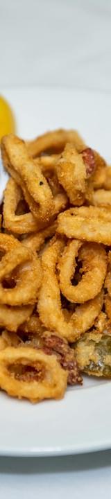 Crispy Calamari with Marinara & Lemon