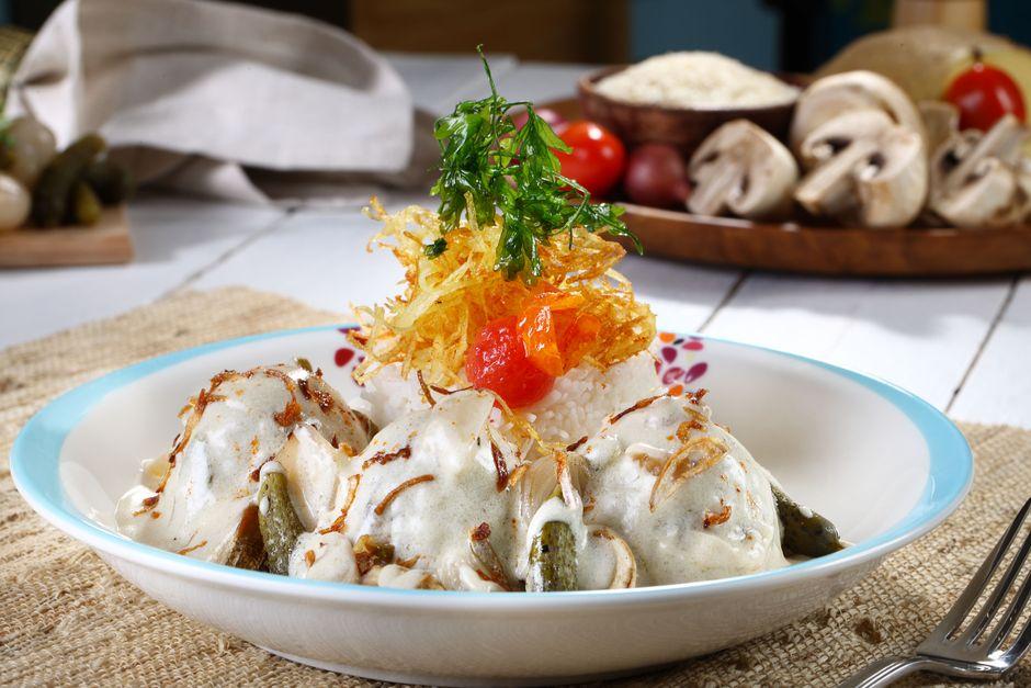 20-Min Crispy Chicken Jäger with Mushroom Sauce
