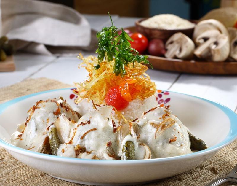 20-Min Crispy Chicken Jäger with Mushroom Sauce
