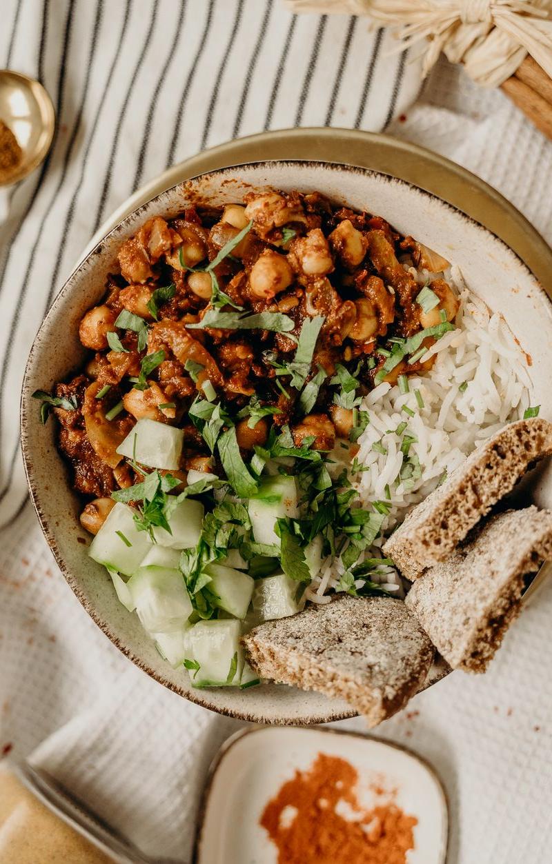 Crispy Chickpea Tikka Masala Rice Bowl