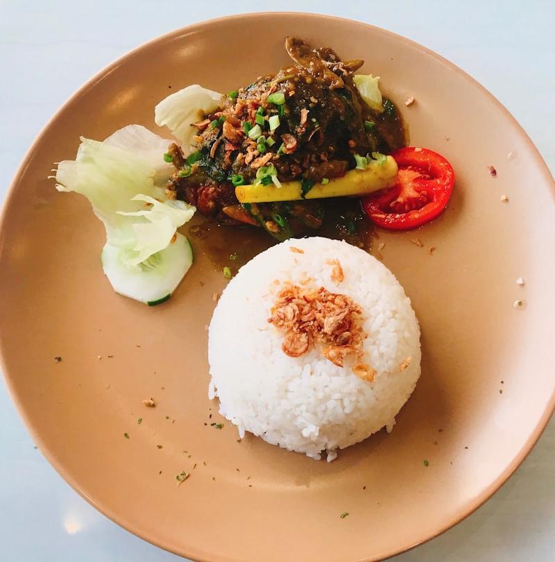 Crispy Chili Liver with Rice & Fresh Sides