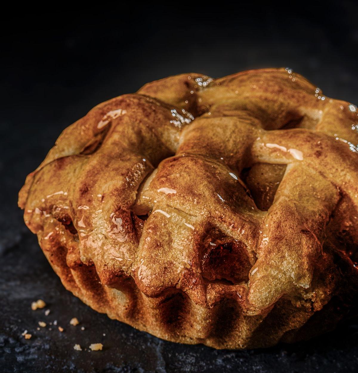 10-Min Crispy Cinnamon Apple Hand Pies