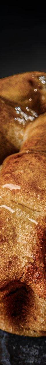 10-Min Crispy Cinnamon Apple Hand Pies