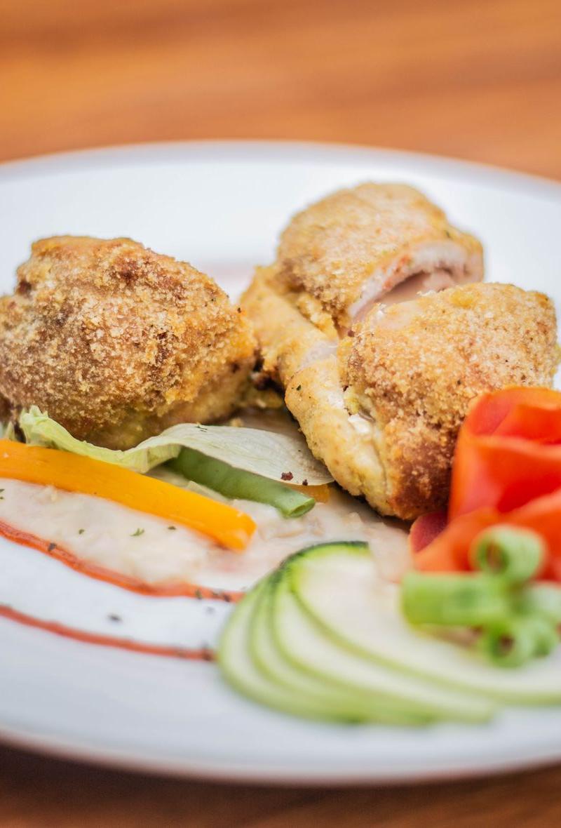 Crispy Cordon Bleu with Creamy Sauce