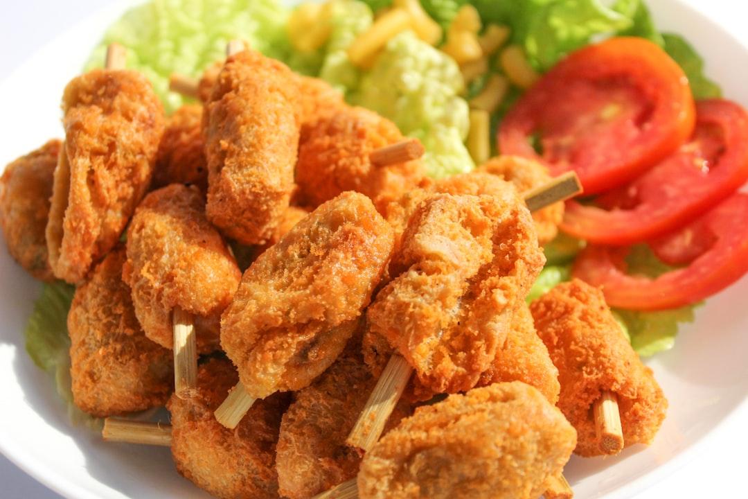 Crispy Cornmeal Catfish with Tomato & Lettuce