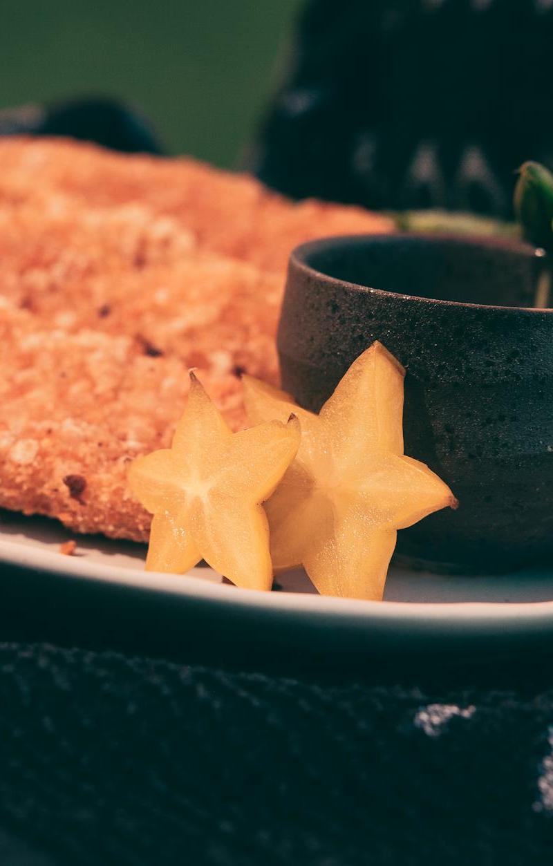 Crispy Fried Fish with Starfruit & Broccoli