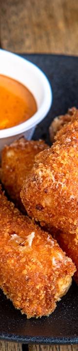 Crispy Fried Mozzarella Sticks
