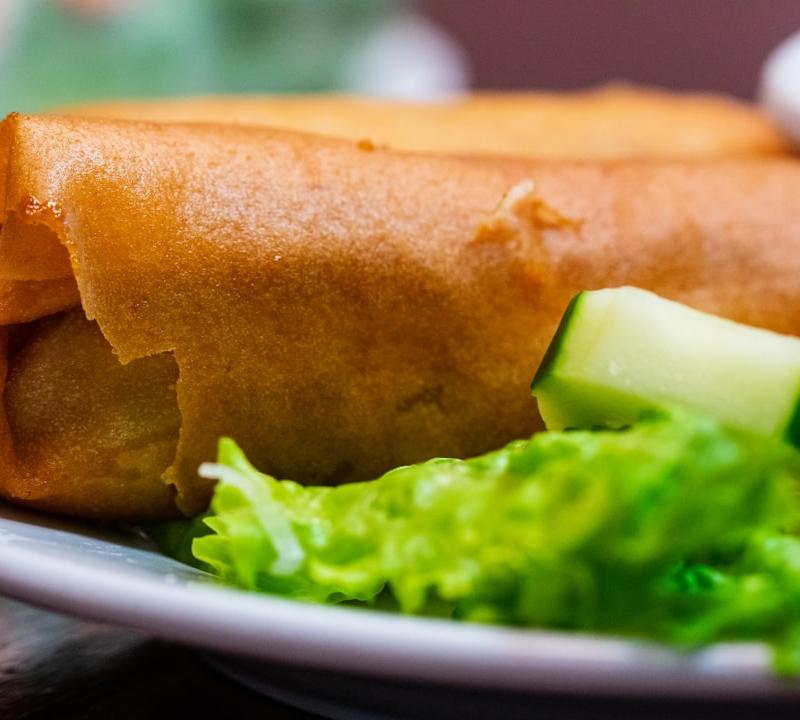 Crispy Fried Spring Rolls with Quick Dip
