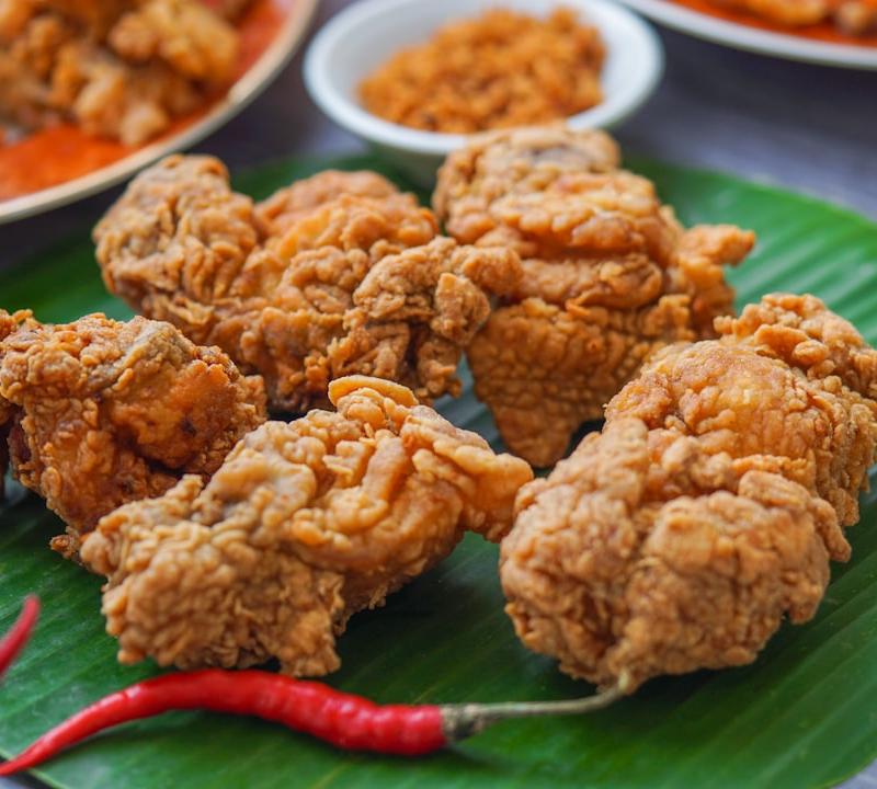 Crispy Garlic Chicken (Pritong Manok)