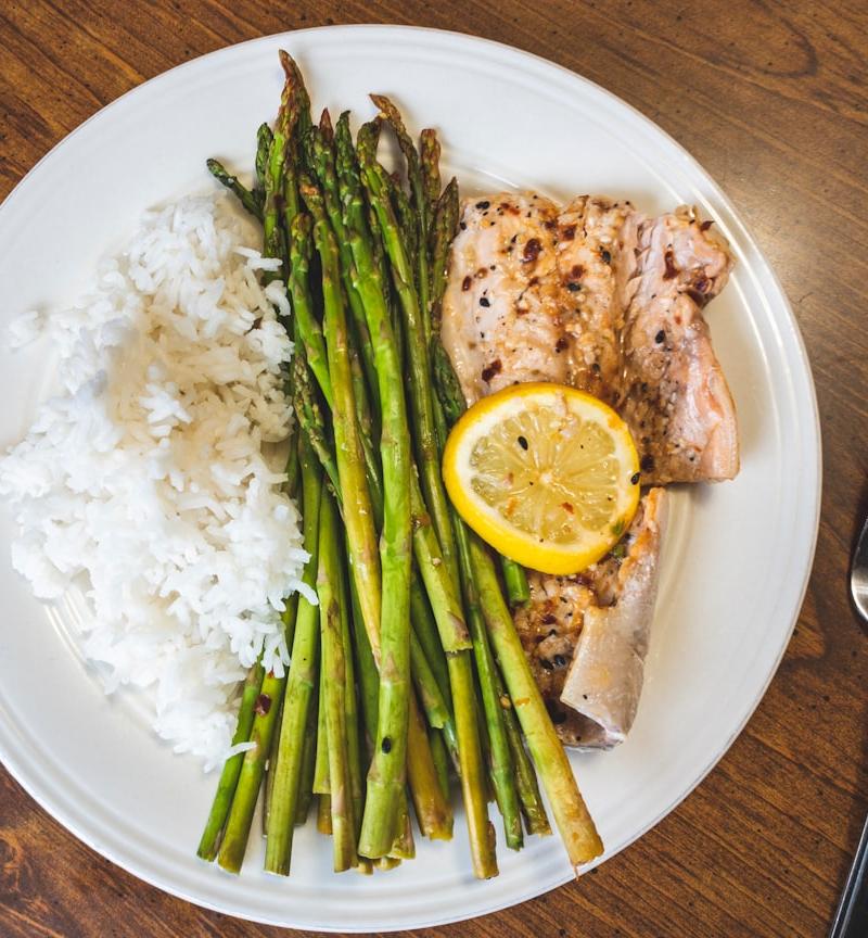 Crispy Garlic Parmesan Air Fryer Asparagus