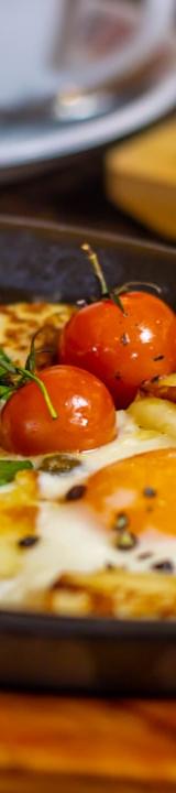 Crispy Halloumi & Egg Tomato Skillet