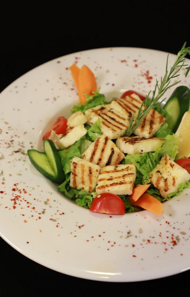 Crispy Halloumi Fattoush with Lemon