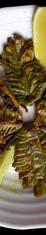 20-Min Crispy Mahshi Grape Leaves