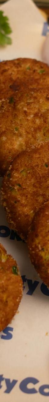Crispy Masala Vada with Green Chutney