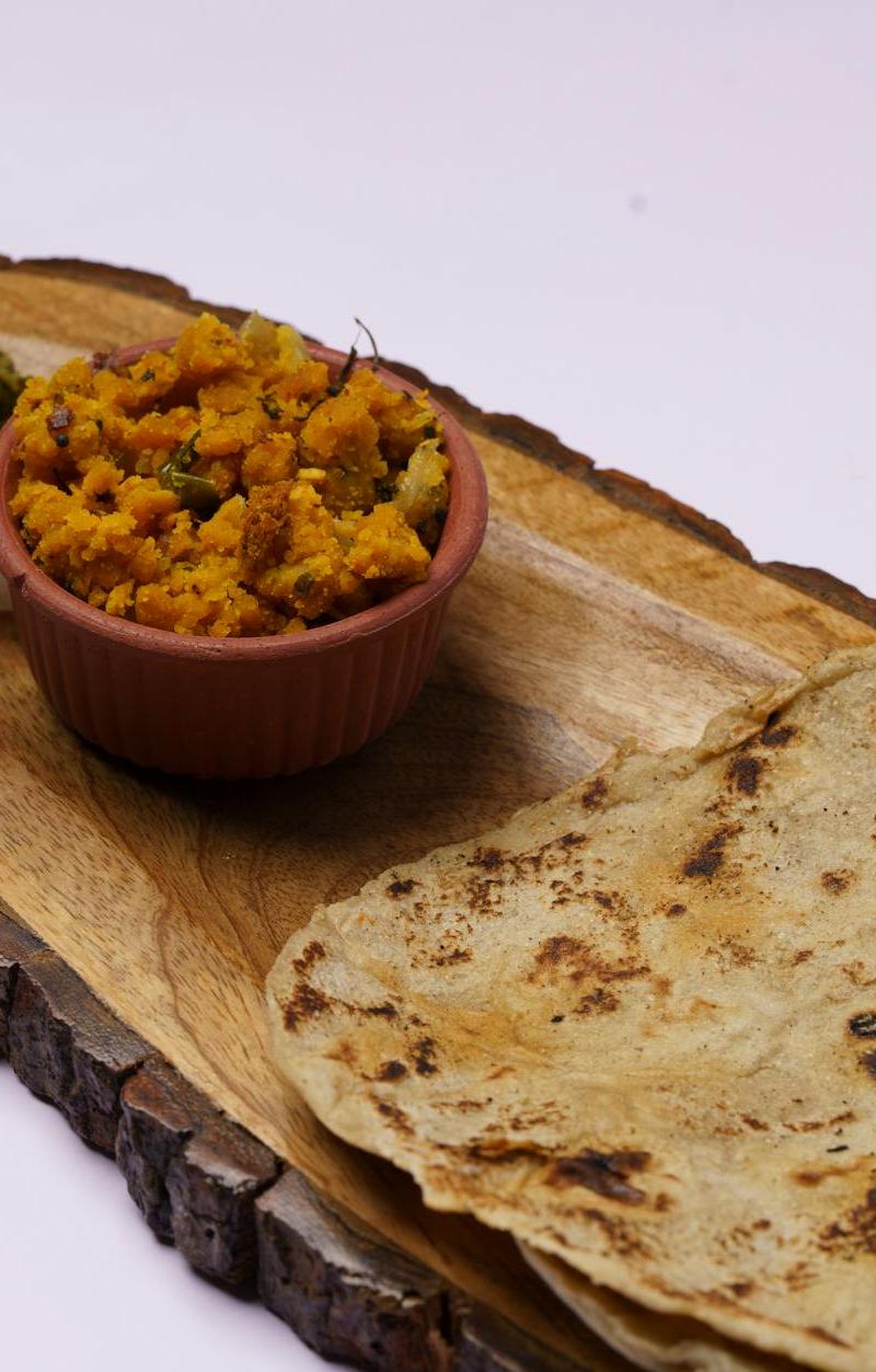 Crispy Missi Roti with Chili Oil