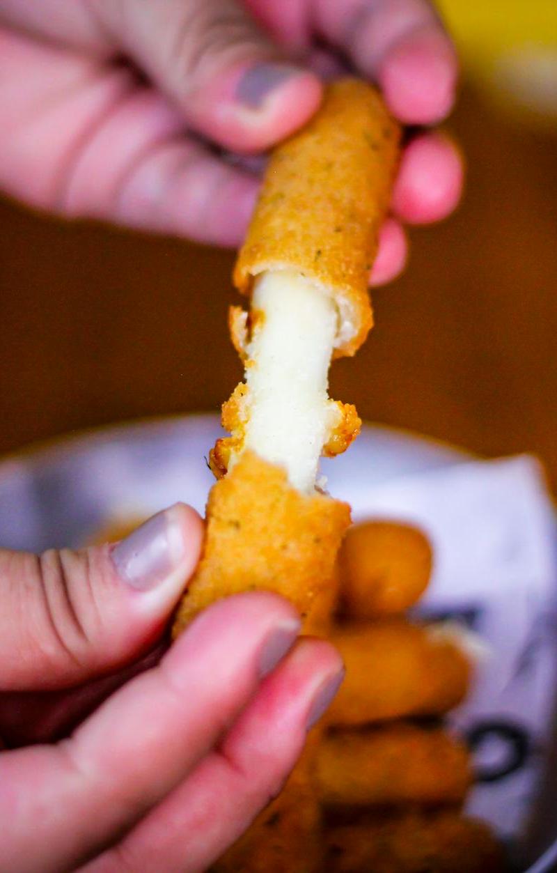 10-Min Crispy Mozzarella Bites