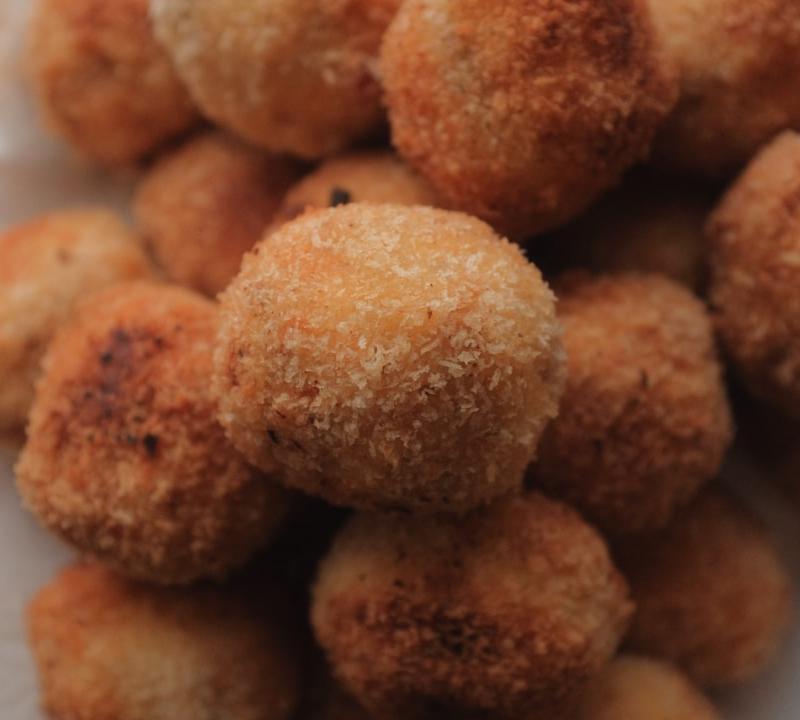 Crispy Mozzarella Fried Rice Balls