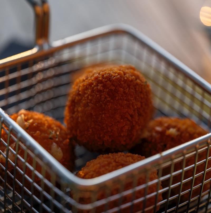 Crispy Mozzarella Rice Balls (Supplì)