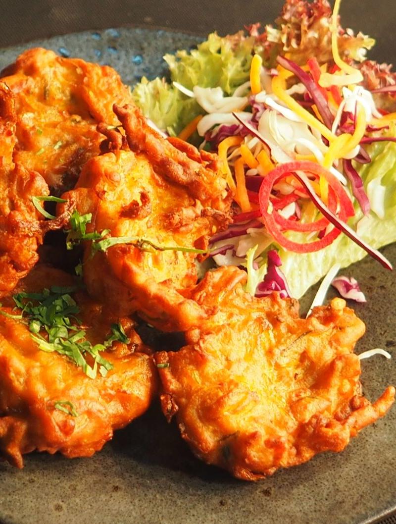 Crispy Onion Bhaji with Quick Tamarind Chutney