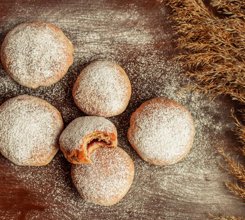 Crispy Paczki — Polish Filled Donuts