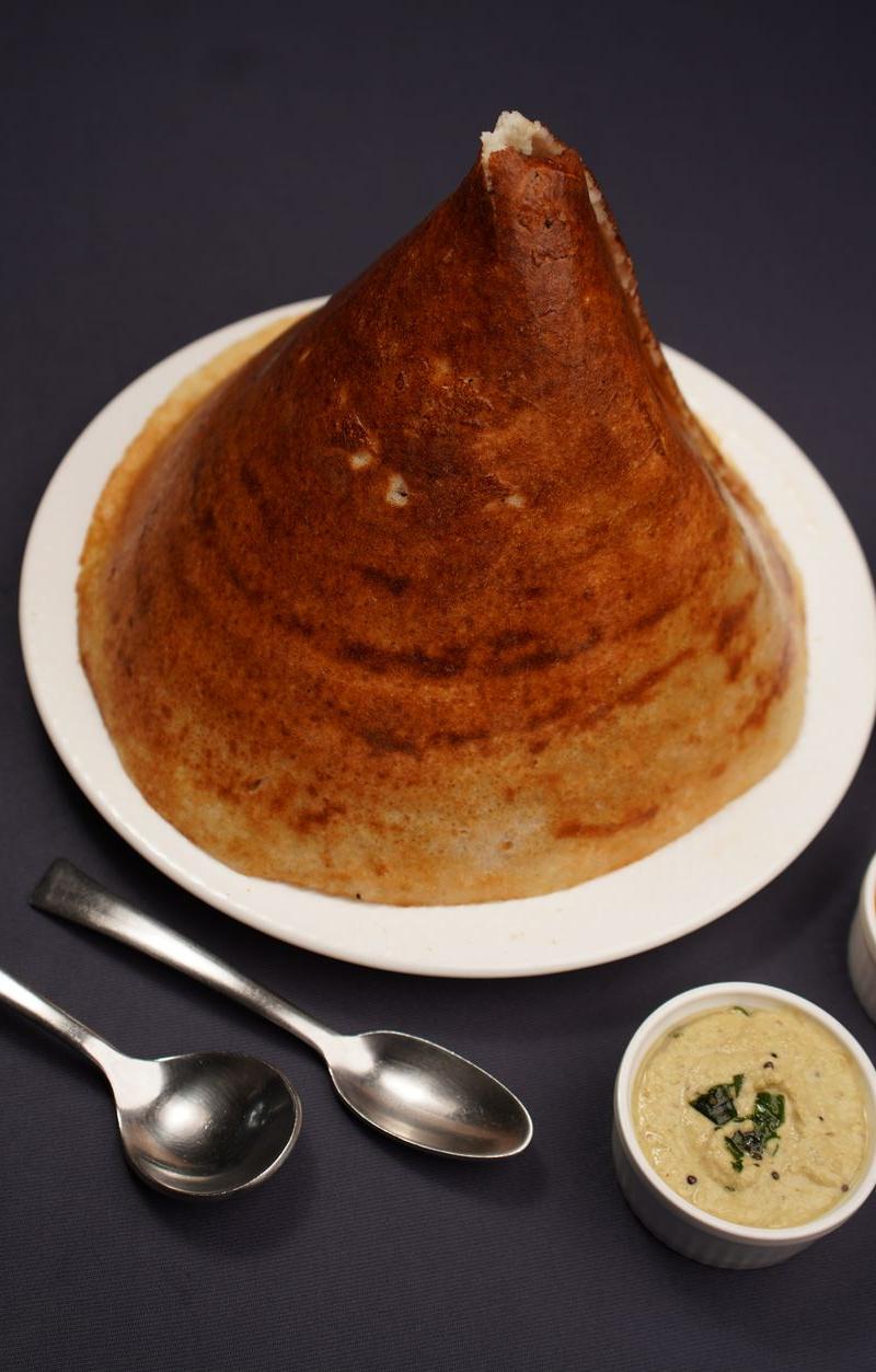 Crispy Paper Dosa with Coconut Chutney
