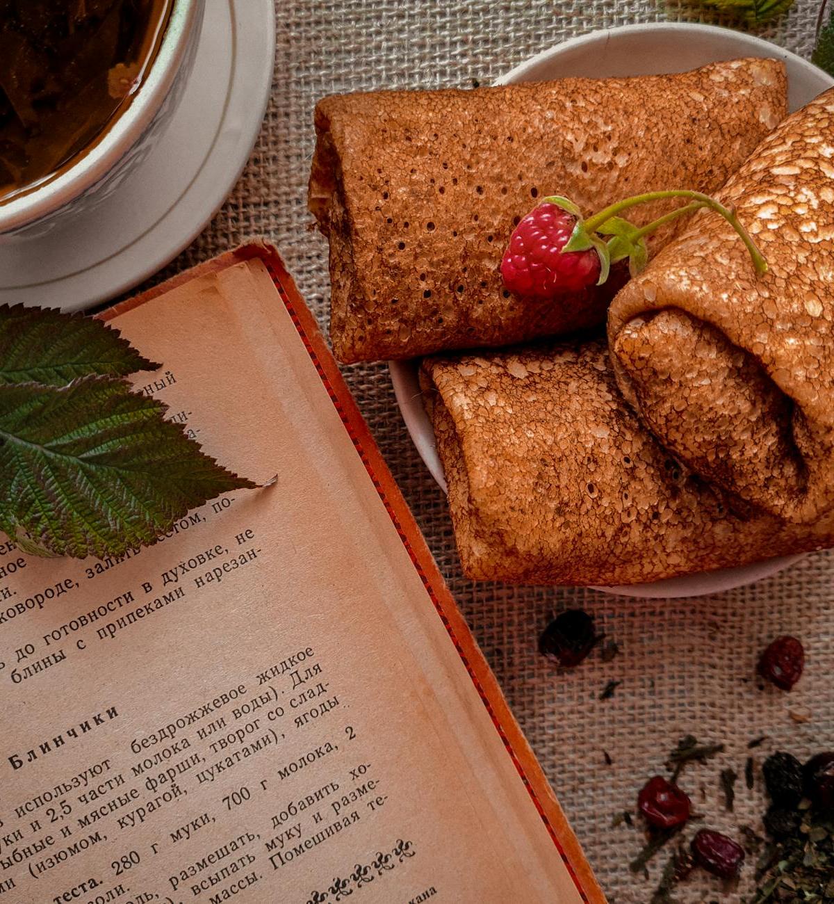 Crispy Polish Crepe Rolls with Berries