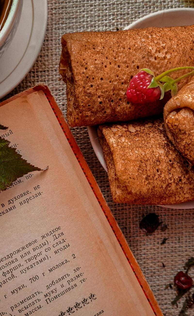 Crispy Polish Crepe Rolls with Berries