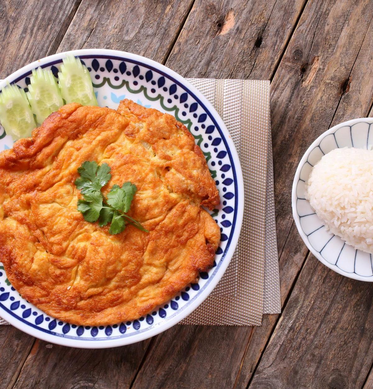 Crispy Pork Omelette (Kai Jeow Moo Sab)