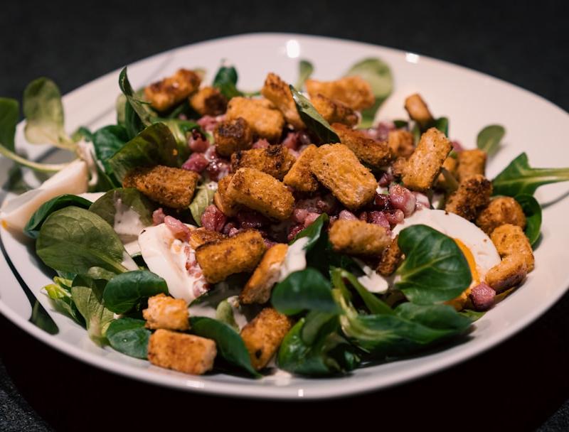 Crispy Pork Salade Lyonnaise