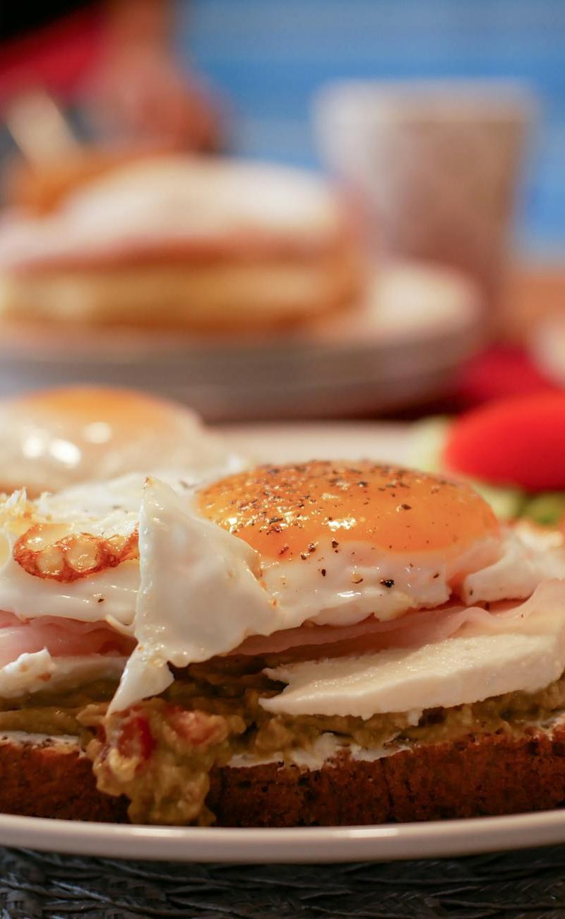Crispy Prosciutto Avocado Toast with Baked Egg