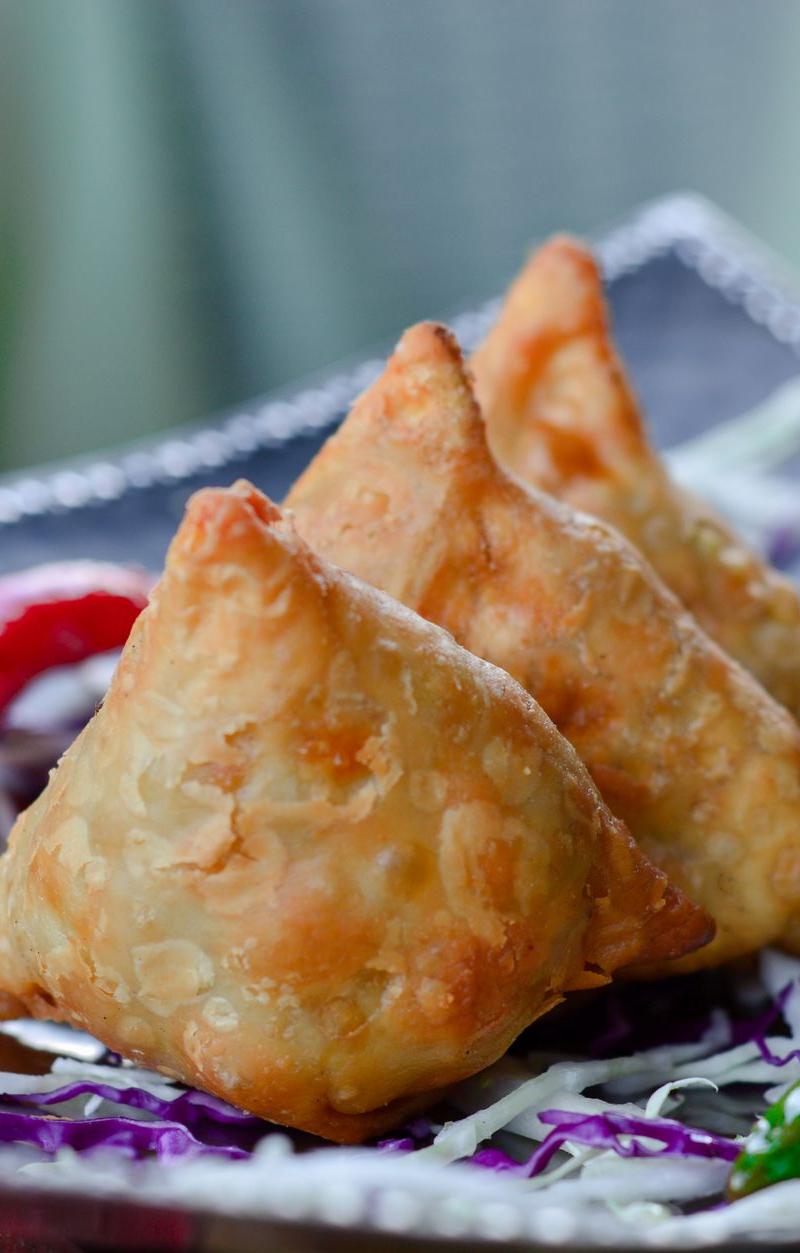Crispy Sambusa with Cabbage & Chili
