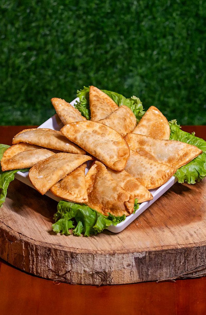 Crispy Sambusa with Spiced Beef & Lettuce