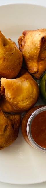 10-Min Crispy Samosa with Chutney