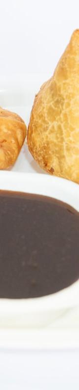 Crispy Samosa with Tamarind Chutney