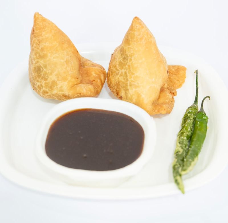 Crispy Samosa with Tamarind Chutney
