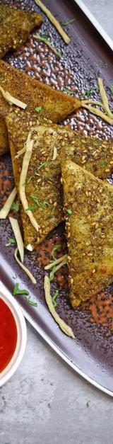 10-Minute Crispy Samosa with Tomato Chutney