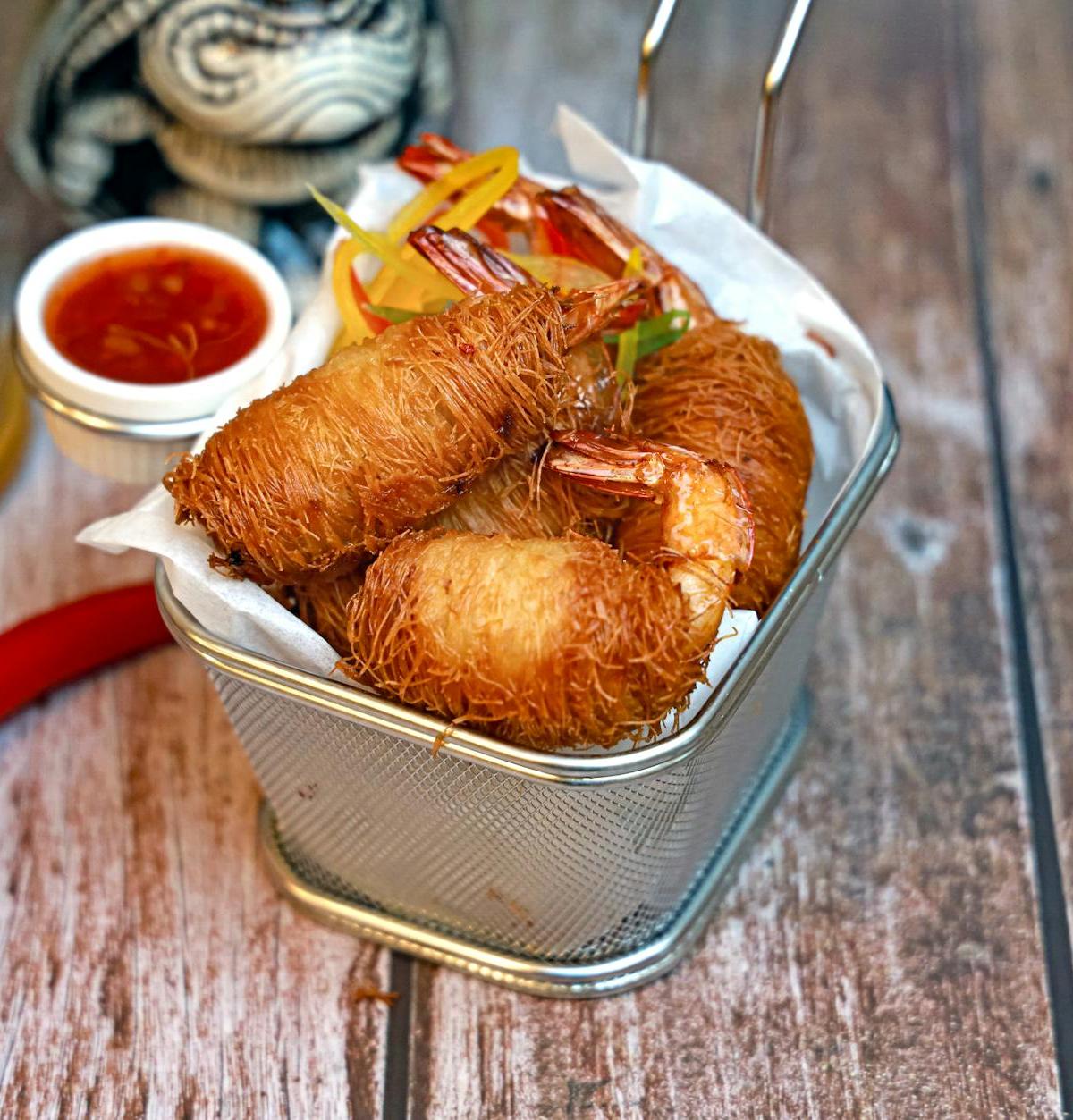 Crispy Shrimp in Garlic Shells