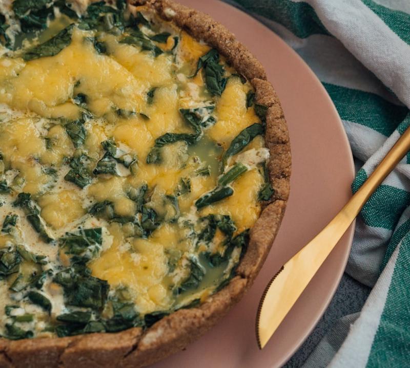 Crispy Spinach & Gruyère Skillet Quiche