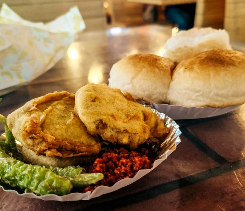 Crispy Vada Pav with Garlic Chutney