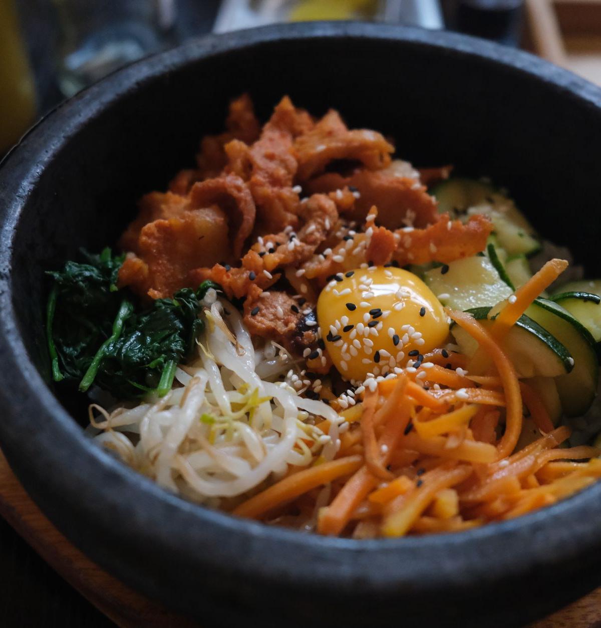20-Min Crispy Vegetable Bibimbap Bowl