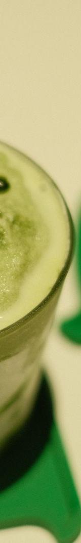 Dalgona Matcha Latte