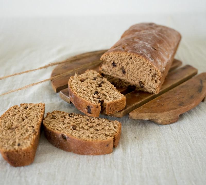 20-Min Dark Rye Skillet Bread