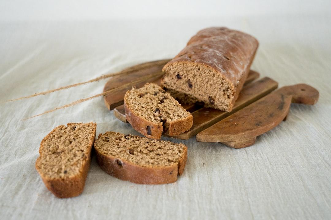 20-Min Dark Rye Skillet Bread