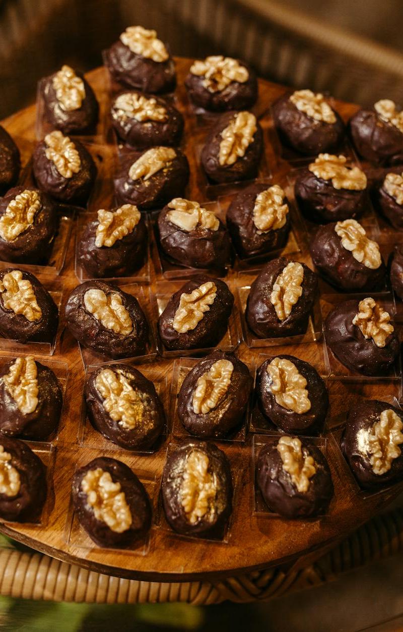 Date Nut Bites