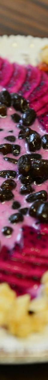 Dragon Fruit Smoothie Bowl