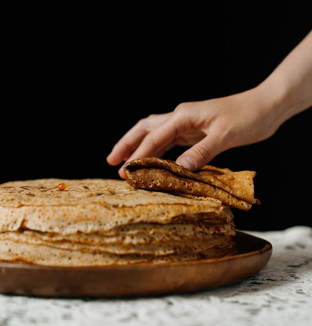 Dutch Pannenkoeken with Apple & Cinnamon