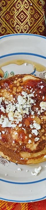 Dutch Pannenkoeken with Caramelized Apples & Cinnamon