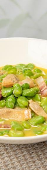 20-Min Dutch Pea Soup with Crispy Pork