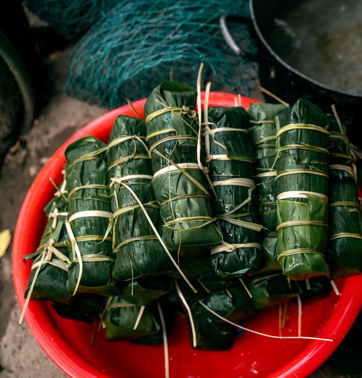 Dzotobichay — Yucatecan Chaya Tamale